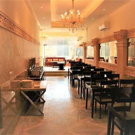 Royal Residence Iffco Chowk Gurgaon Esterno foto