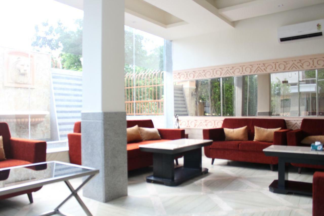 Royal Residence Iffco Chowk Gurgaon Esterno foto