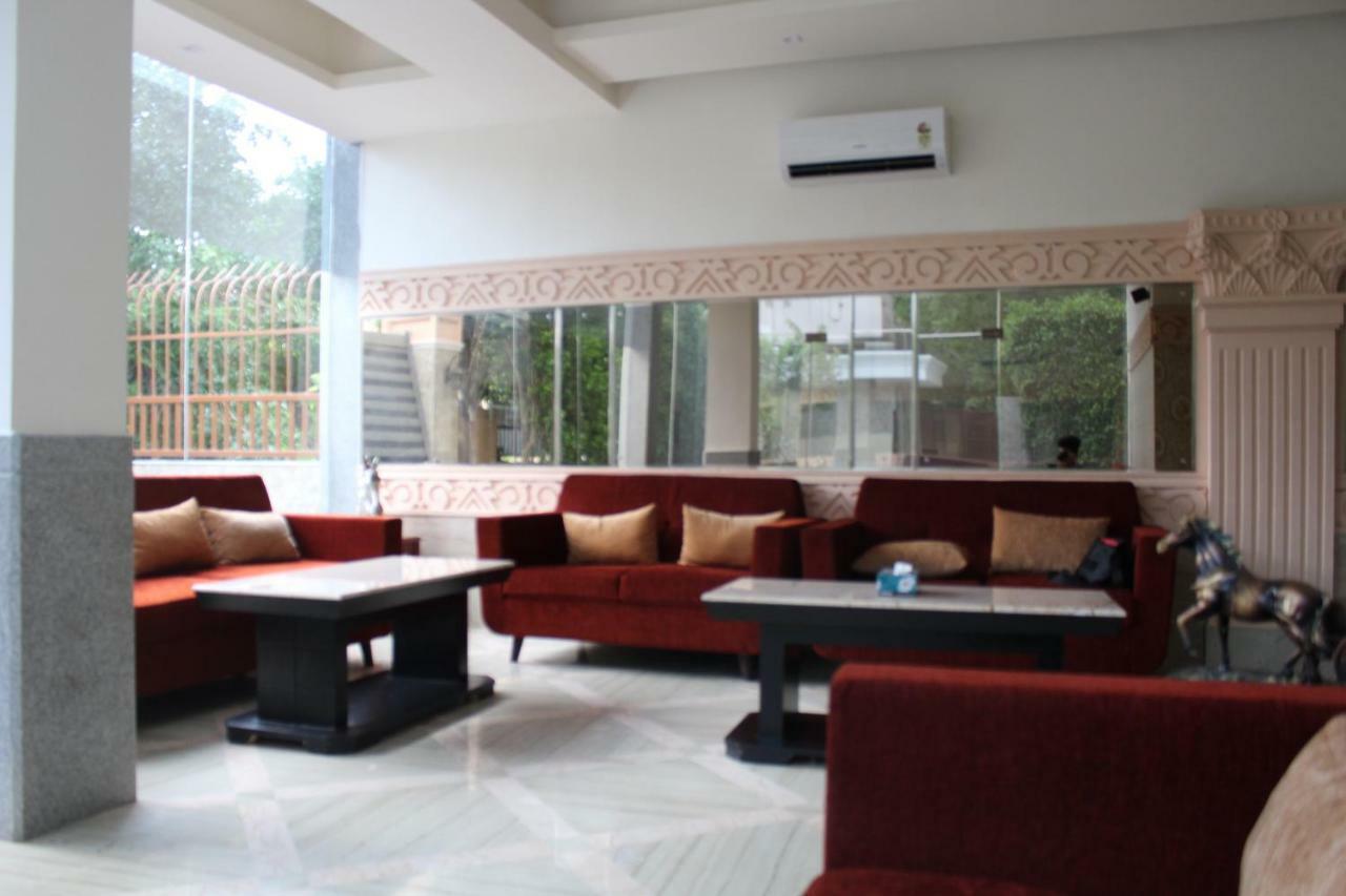Royal Residence Iffco Chowk Gurgaon Esterno foto