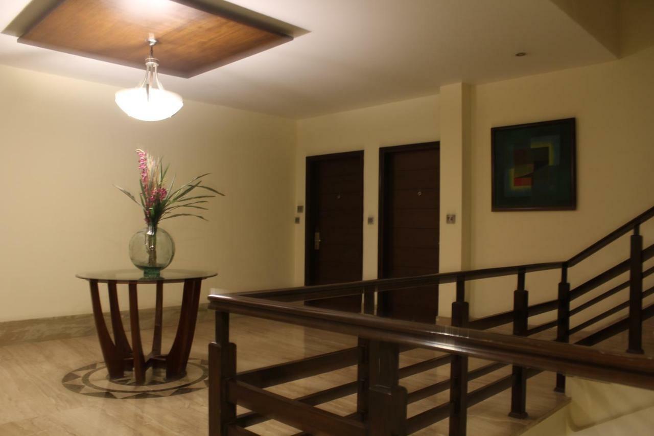 Royal Residence Iffco Chowk Gurgaon Esterno foto