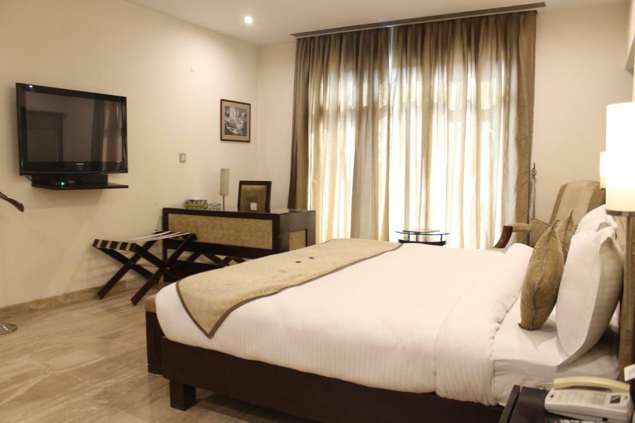 Royal Residence Iffco Chowk Gurgaon Esterno foto