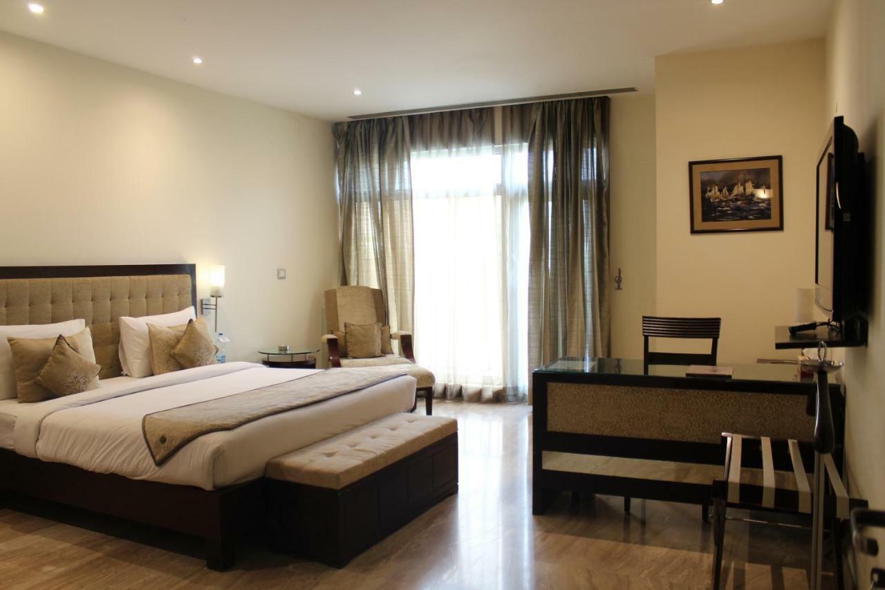 Royal Residence Iffco Chowk Gurgaon Esterno foto