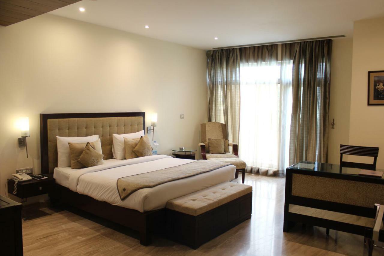 Royal Residence Iffco Chowk Gurgaon Esterno foto